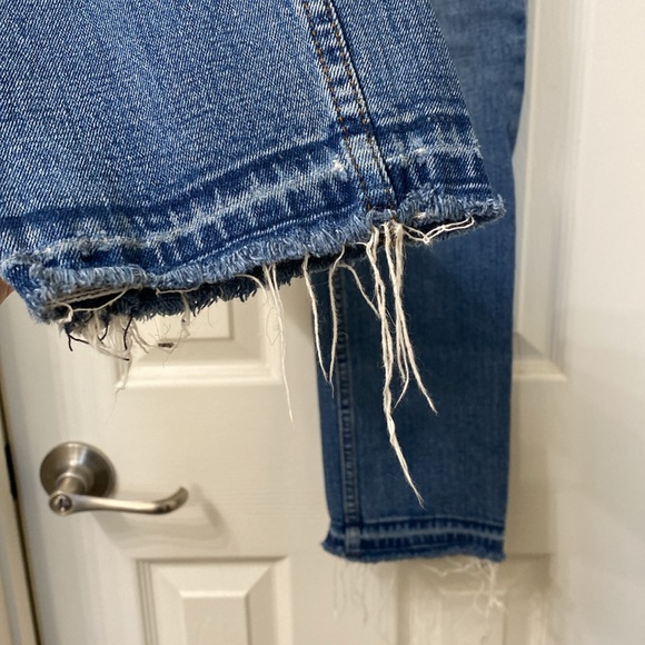 Abercrombie & Fitch Ultra High Rise Ankle Straight - Picture 3 of 11